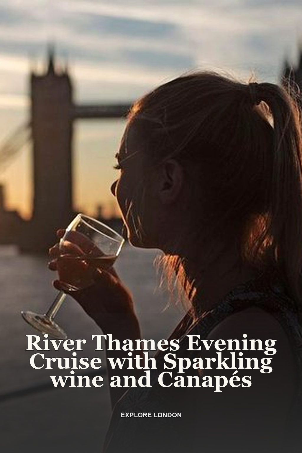 River Thames Evening Cruise with Sparkling wine and Canapés